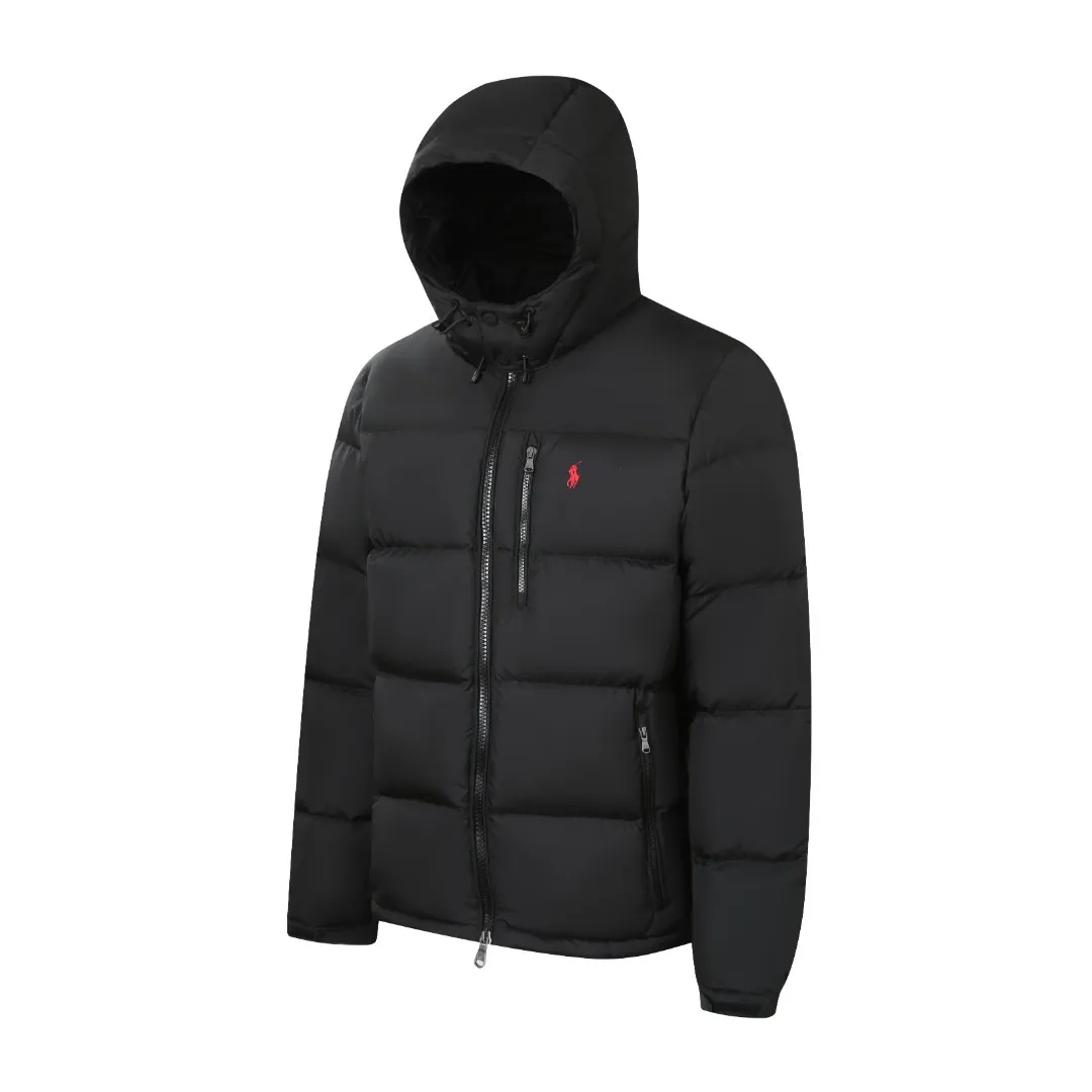 🅿️1030 [Exclusive supply] Ralph Lauren pony embroidered hooded down jacket. The fabric is made of nylon fabric with good windproof and waterproof properties, which can effectively block the intrusion of wind and rain from the outside and keep the inside dry. It is suitable for wearing in humid or rainy environments. The inner filling is made of 90 white duck down with a weight of 260g, ensuring excellent thermal insulation performance. After strict screening and processing, the velvet is not easy to get drilled, ensuring durability. The red label on the chest is made with an imported MECLO embroidery machine. The original pattern is scanned first, and then high-quality silk thread is used to make a pattern. The density effect is adjusted by continuous pattern making. The detachable hood down jacket is equipped with a detachable nylon hood that users can easily remove or install according to weather changes or personal preferences, which is both practical and convenient. Detailed processing and exquisite zipper design are simple and elegant. It is easy to operate. The closing design of the cuffs and hem effectively prevents the intrusion of cold wind and improves the warmth and comfort of wearing. Size:S-M-L-XL